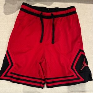 Air Jordan men’s shorts excellent used condition